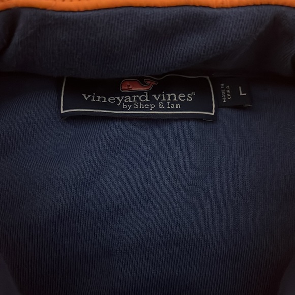 Vineyard Vines Quarter Zip with hoodie (L) - Picture 2 of 4